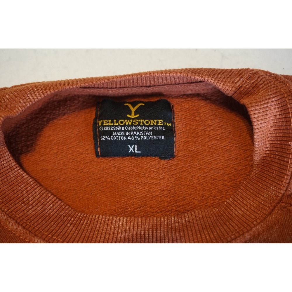Yellowstone Dutton Ranch Sweatshirt Womens XL Rust Orange Mineral Wash Graphic - Picture 4 of 5